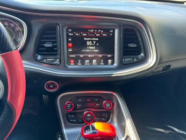 2015 Dodge Challenger SXT Plus