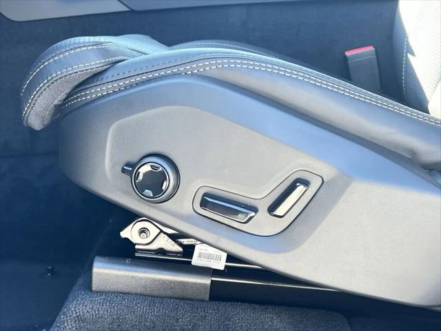 2026 Volvo XC90 Ultra, B6 AWD Gas (mild hybrid), Gasoline, Bright, 7 Seats