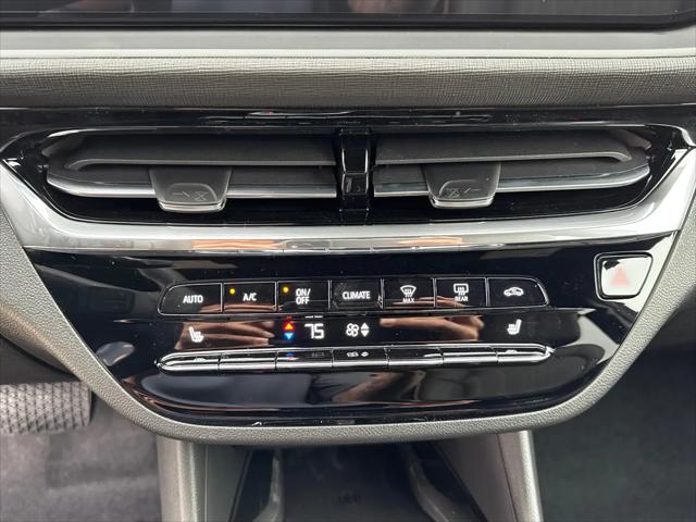 2026 Buick NV Avenir FWD