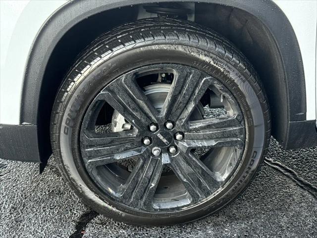 2026 GMC Acadia Elevation AWD