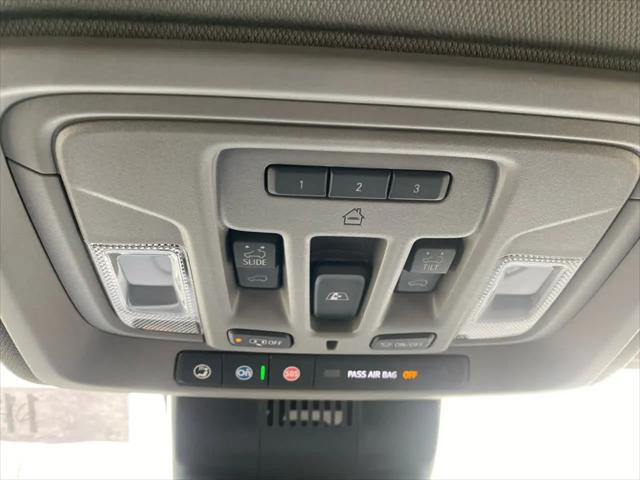 2026 GMC Sierra 2500HD Crew Cab, Standard Bed, SLT, 4WD