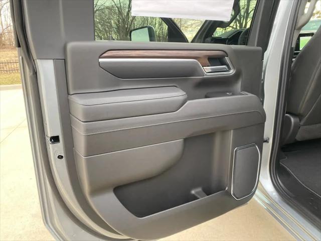 2026 GMC Sierra 2500HD Crew Cab, Standard Bed, SLT, 4WD