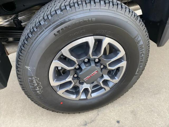 2026 GMC Sierra 2500HD Crew Cab, Standard Bed, SLT, 4WD