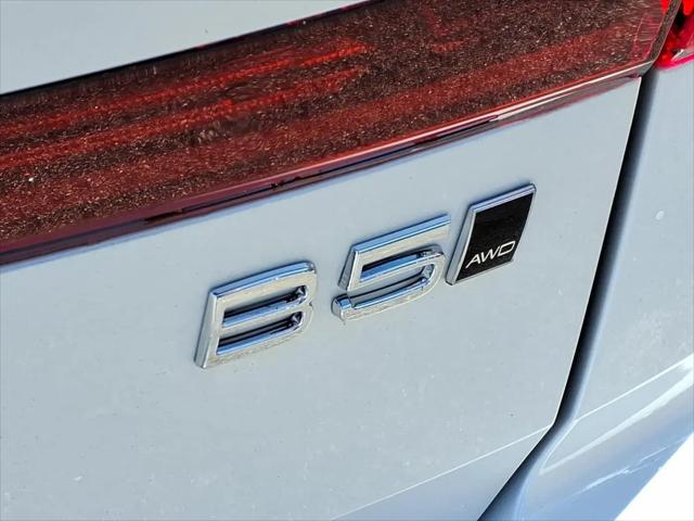 2026 Volvo XC60 B5 Core