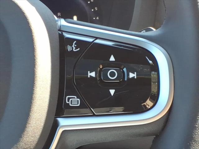 2026 Volvo XC60 B5 Core
