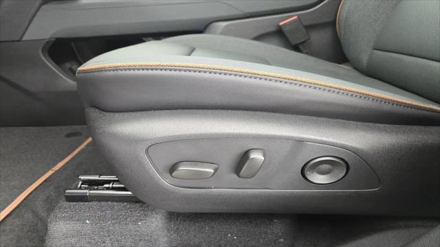 2026 GMC Acadia AT4 AWD