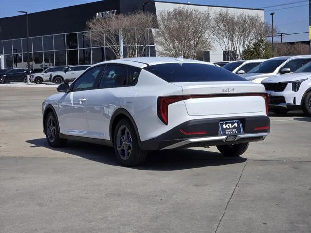 2026 Kia K4 LXS