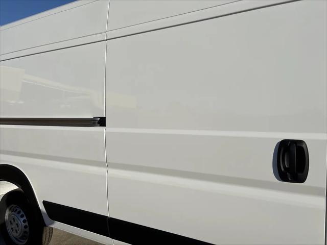 2026 Ram ProMaster Cargo Van Tradesman High Roof 159 WB EXT w/Pass Seat