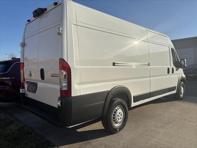 2026 Ram ProMaster Cargo Van Tradesman High Roof 159 WB EXT w/Pass Seat