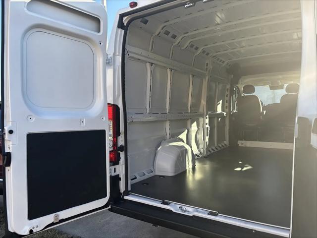 2026 Ram ProMaster Cargo Van Tradesman High Roof 159 WB EXT w/Pass Seat