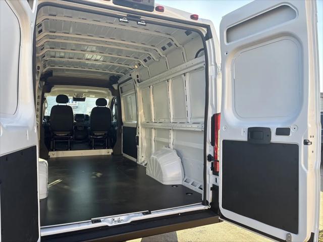 2026 Ram ProMaster Cargo Van Tradesman High Roof 159 WB EXT w/Pass Seat