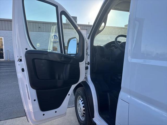 2026 Ram ProMaster Cargo Van Tradesman High Roof 159 WB EXT w/Pass Seat