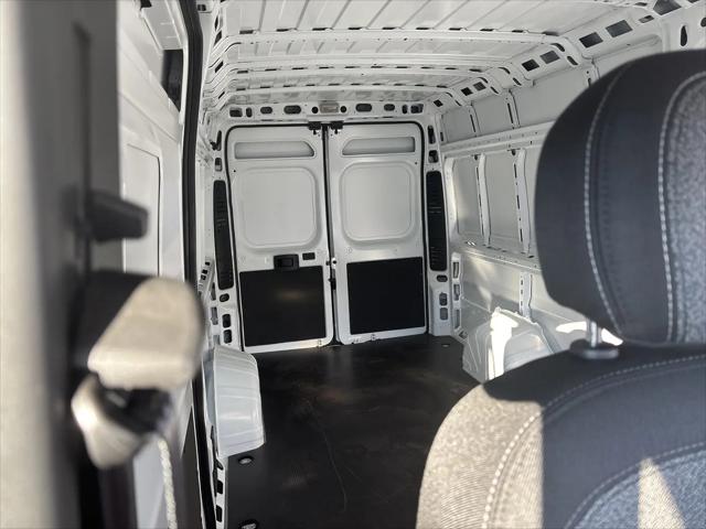2026 Ram ProMaster Cargo Van Tradesman High Roof 159 WB EXT w/Pass Seat