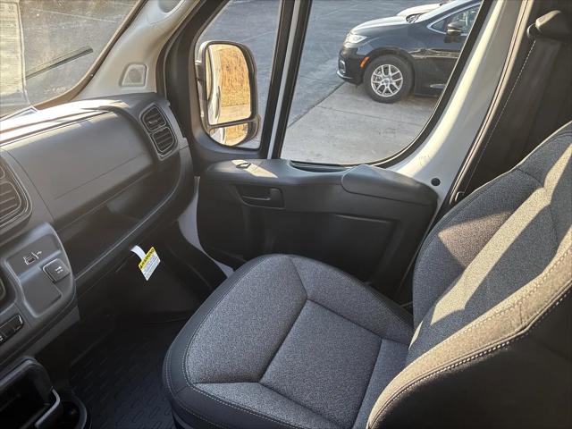 2026 Ram ProMaster Cargo Van Tradesman High Roof 159 WB EXT w/Pass Seat