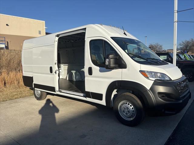 2026 Ram ProMaster Cargo Van Tradesman High Roof 159 WB EXT w/Pass Seat