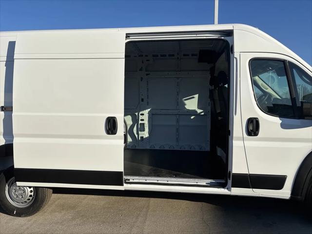 2026 Ram ProMaster Cargo Van Tradesman High Roof 159 WB EXT w/Pass Seat