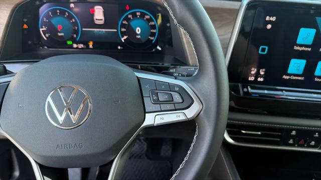 2026 Volkswagen Atlas SE with Technology