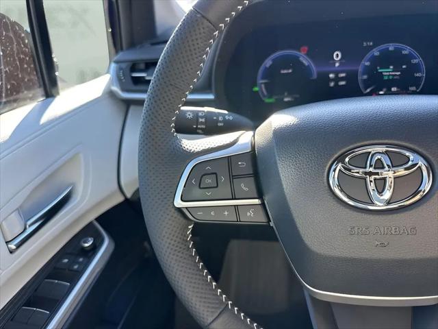 2025 Toyota Sienna XSE