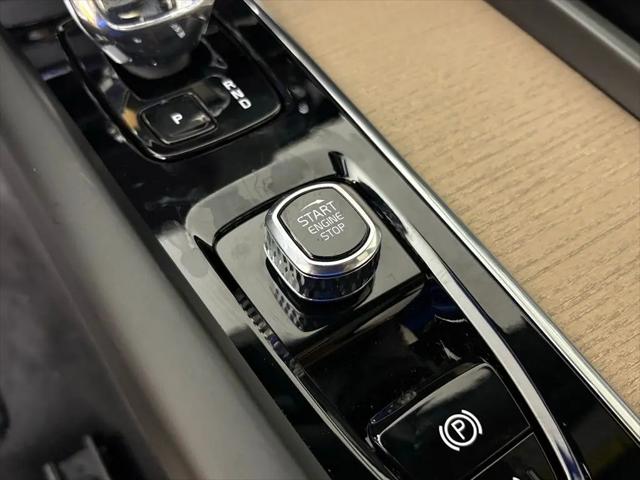 2026 Volvo XC60 B5 Core