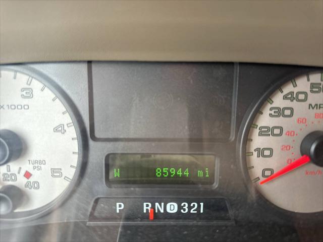 2006 Ford F-350 Lariat 4dr Crew Cab 4WD LB