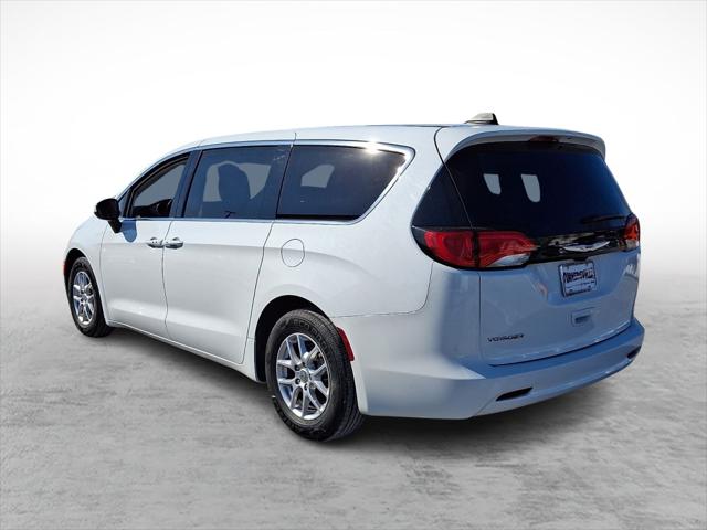 2023 Chrysler Voyager LX