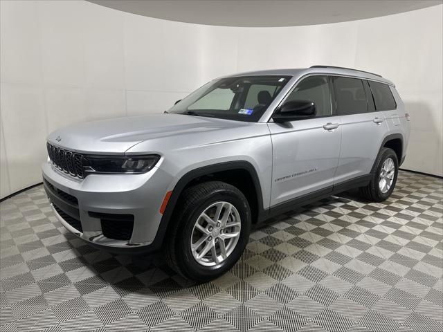 2023 Jeep Grand Cherokee L Laredo 4x4