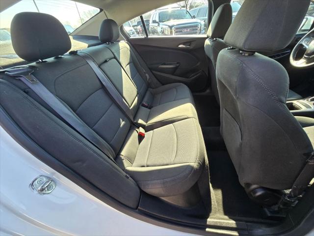 2017 Chevrolet Cruze LT Auto