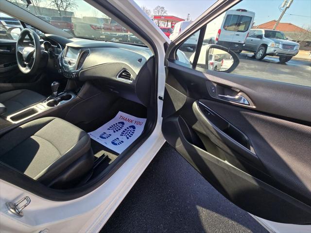 2017 Chevrolet Cruze LT Auto