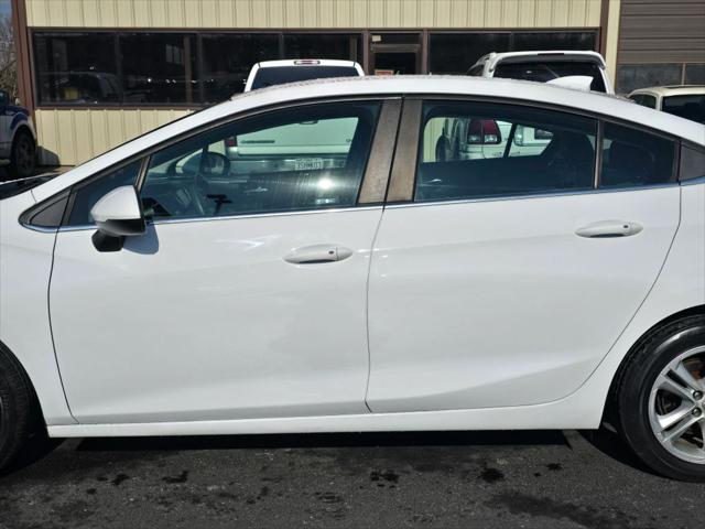 2017 Chevrolet Cruze LT Auto