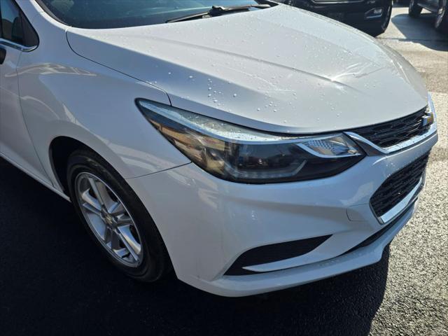 2017 Chevrolet Cruze LT Auto