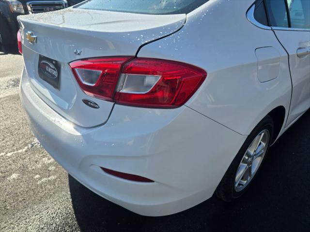 2017 Chevrolet Cruze LT Auto