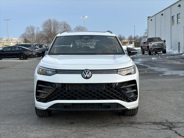 2026 Volkswagen Tiguan SE R-Line Black