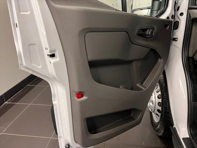 2026 Ford Transit Cutaway Base