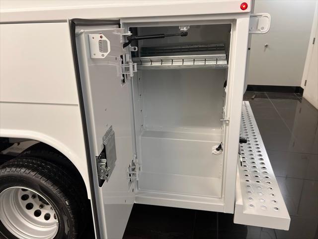2026 Ford Transit Cutaway Base