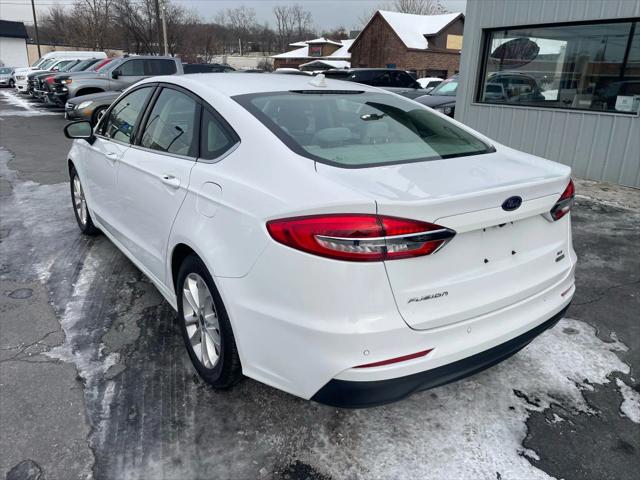 2020 Ford Fusion SE