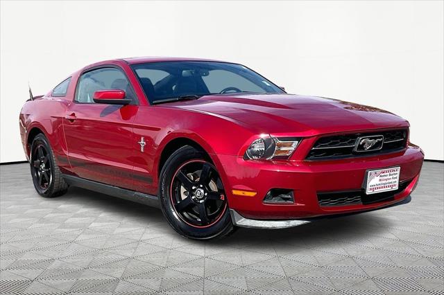 2012 Ford Mustang V6 Premium's photo
