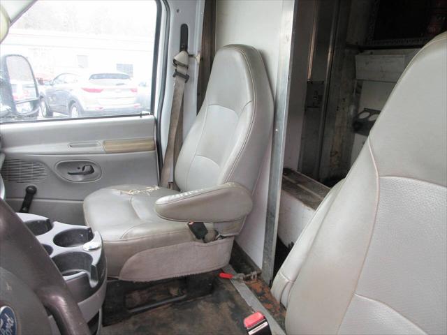 2007 Ford E-450 Cutaway E 450 SD 2dr Commercial/Cutaway/Chassis 158 176 in. WB