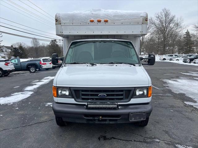 2007 Ford E-450 Cutaway E 450 SD 2dr Commercial/Cutaway/Chassis 158 176 in. WB