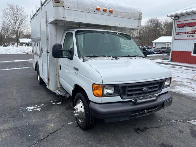 2007 Ford E-450 Cutaway E 450 SD 2dr Commercial/Cutaway/Chassis 158 176 in. WB