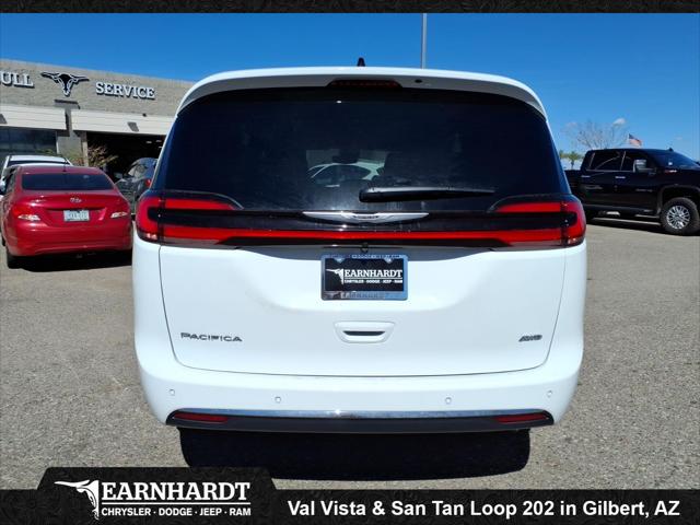 2026 Chrysler Pacifica Select AWD