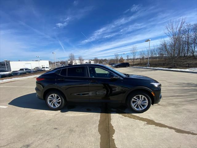 2026 Buick NV Preferred FWD
