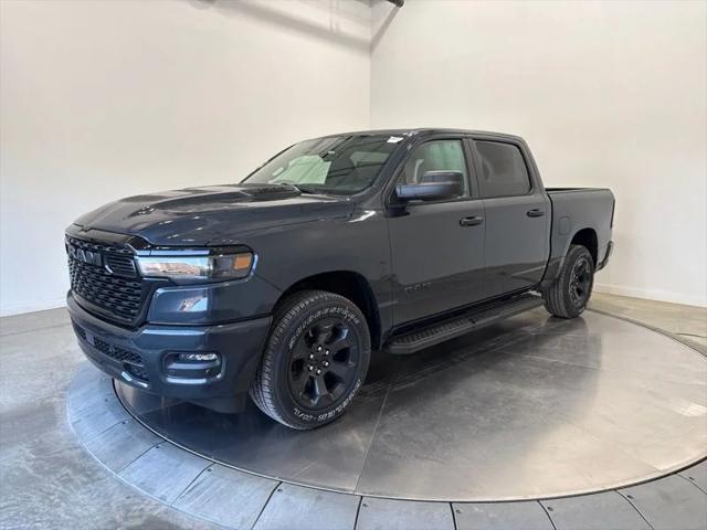 2026 RAM Ram 1500 RAM 1500 EXPRESS CREW CAB 4X4 57 BOX