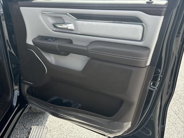2026 Ram 1500 Laramie Crew Cab 4x4 5'7" Box