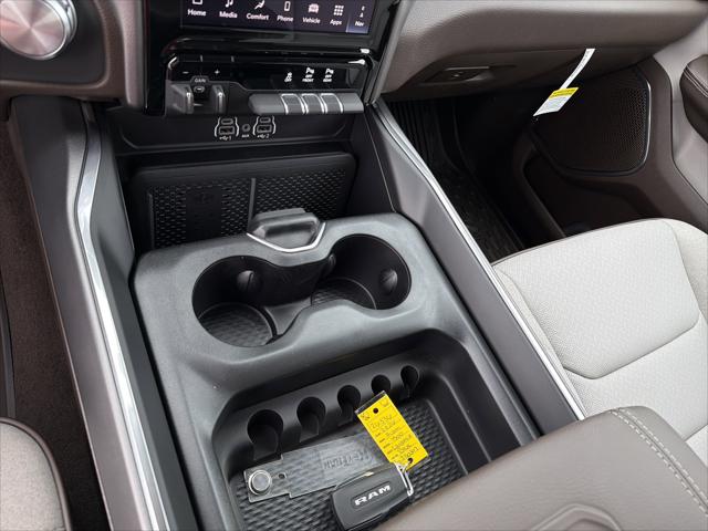 2026 Ram 1500 Laramie Crew Cab 4x4 5'7" Box