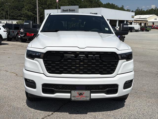2026 RAM 1500 RAM 1500 EXPRESS CREW CAB 4X4 57 BOX