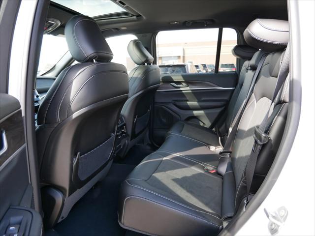 2026 Jeep Grand Cherokee Altitude 4x4
