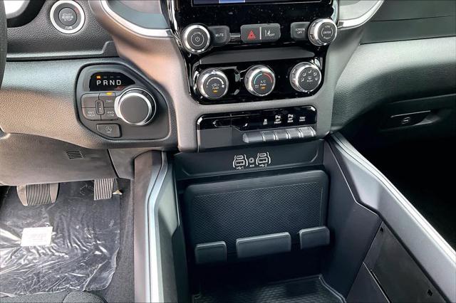 2026 Ram 1500 Express Crew Cab 4x4 5'7" Box