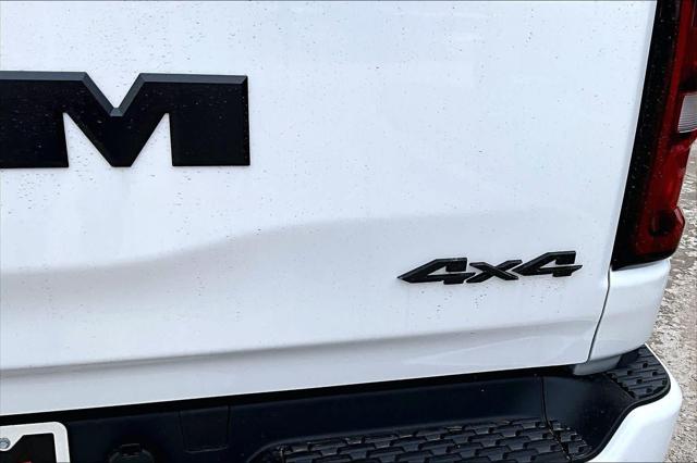 2026 Ram 1500 Express Crew Cab 4x4 5'7" Box