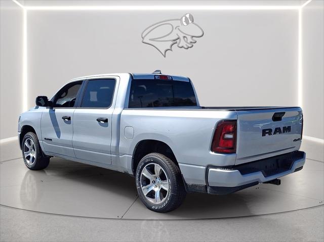 2026 RAM Ram 1500 RAM 1500 EXPRESS CREW CAB 4X4 57 BOX 2026 RAM Ram 1500 RAM 1500 EXPRESS CREW CAB 4X4 57 BOX