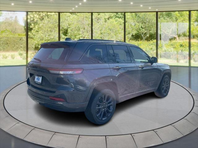 2026 Jeep Grand Cherokee GRAND CHEROKEE LIMITED RESERVE 4X4